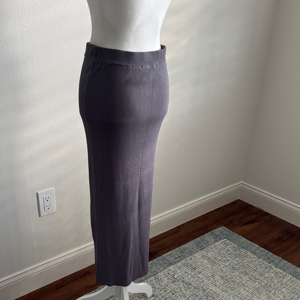 Zara Gray Women's ribbed knit Skirt - Picture 5 of 5